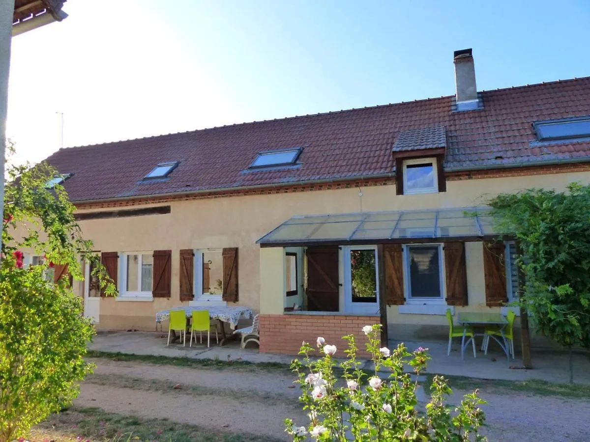 Gite Familial Avec Terrasse A La Ferme, Proche Montlucon, Ideal Pour 4 Pers, Draps Et Serviettes Inclus - Fr-1-489-431 Sauvagny